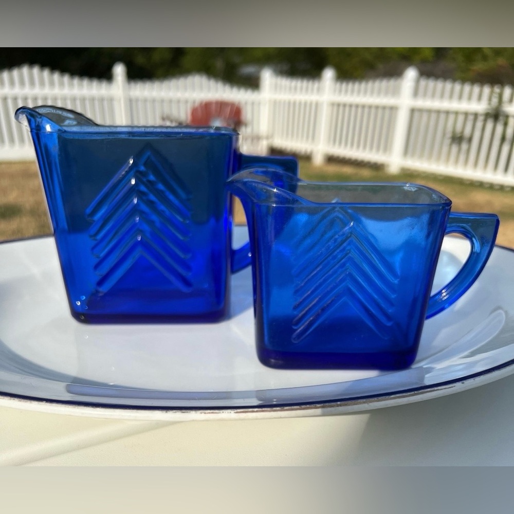 Vintage Hazel Atlas Creamer Cobalt Blue Large Syrup Dispenser